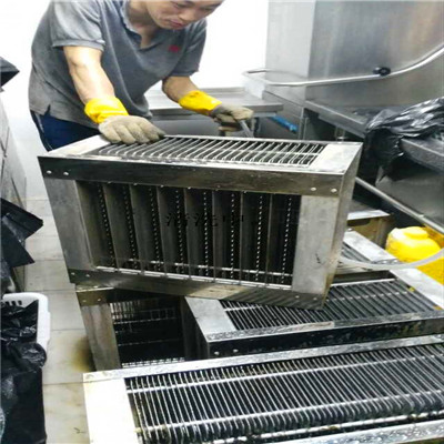 深圳油煙機(jī)難清洗不可怕，教你四招遠(yuǎn)離油煙煩惱！